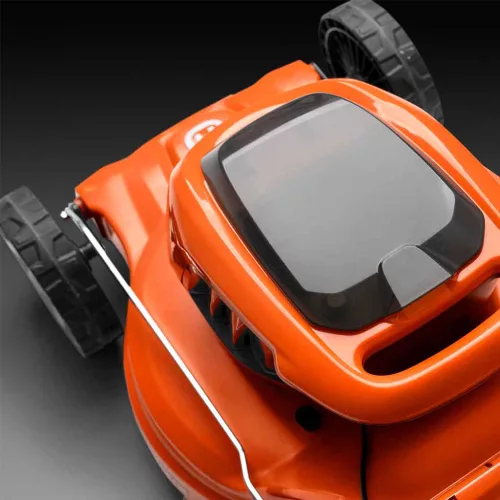 Husqvarna LC 137i akkus fűnyíró szett, 2 akkuval