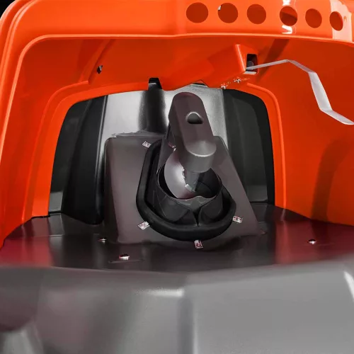 Husqvarna RC 320Ts AWD fűgyűjtővel, vágóasztal nélkül