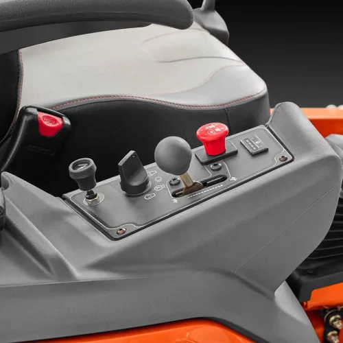 Husqvarna Z560X Zero Turn fűnyíró traktor