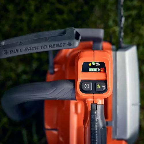 Husqvarna T542i XP egykezes akkus láncfűrész, akku nélkül
