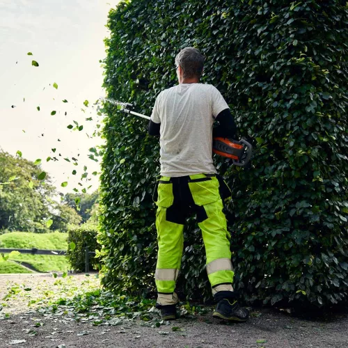 Husqvarna 525iHE4 magassági sövényvágó (akkumulátor és töltő nélkül)