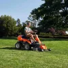 Husqvarna R 214TC 103 cm-es vágóasztallal